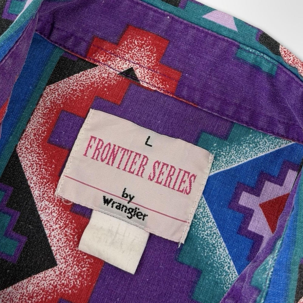 Wrangler Frontier Womens L Aztec Western Geometric Button Front Shirt - Picture 6 of 6